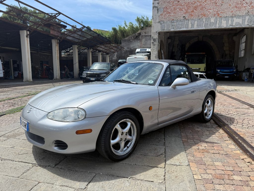 MAZDA MX-5 1.6i 16V cat - 9