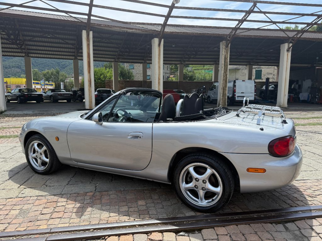 MAZDA MX-5 1.6i 16V cat - 12