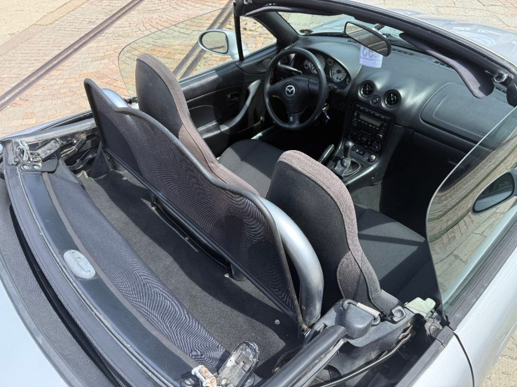 MAZDA MX-5 1.6i 16V cat - 15