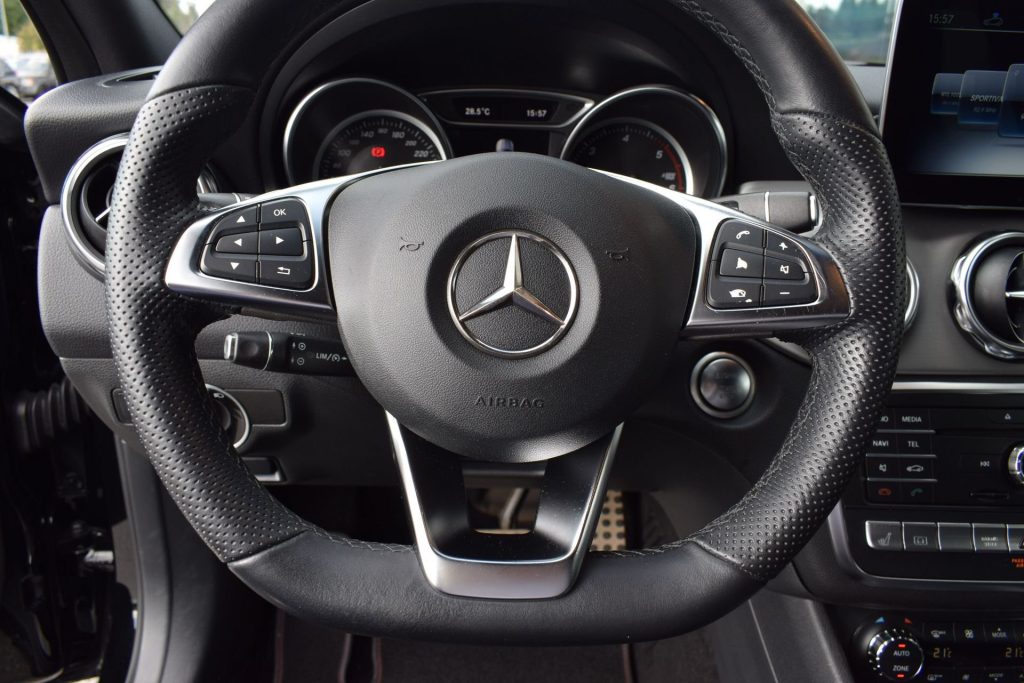 MERCEDES-BENZ GLA 200 GLA 200 d Automatic 4Matic Premium AMG PACK - 10