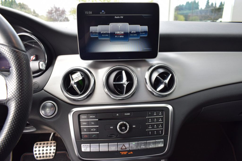 MERCEDES-BENZ GLA 200 GLA 200 d Automatic 4Matic Premium AMG PACK - 11