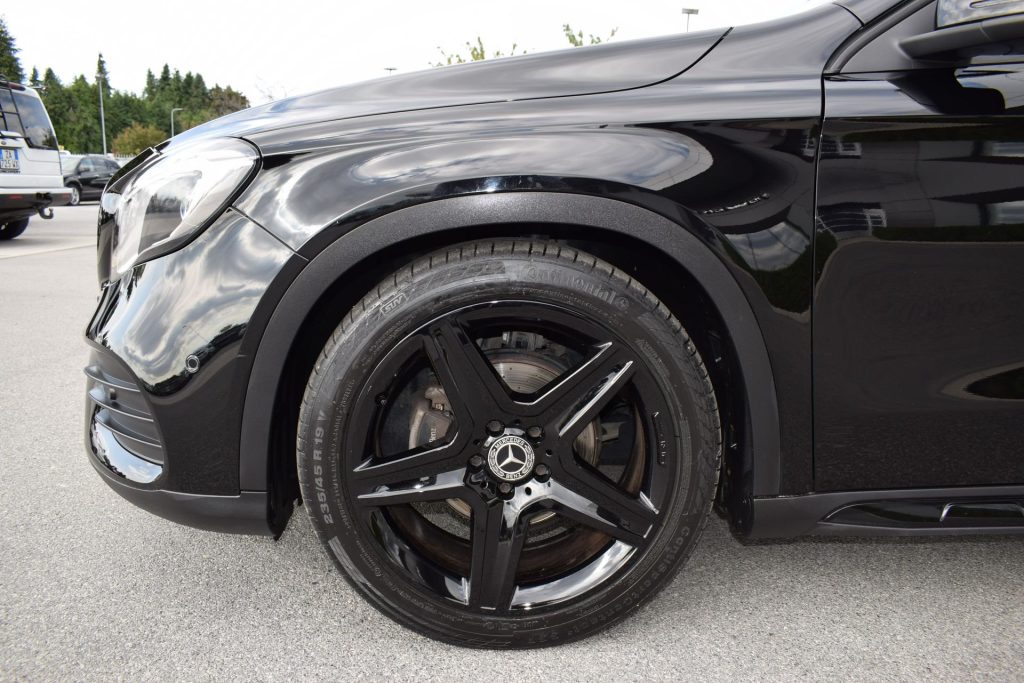 MERCEDES-BENZ GLA 200 GLA 200 d Automatic 4Matic Premium AMG PACK - 30