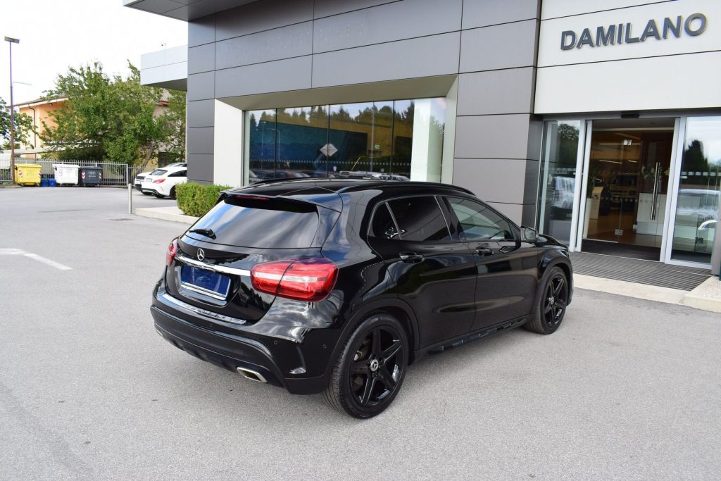 MERCEDES-BENZ GLA 200 GLA 200 d Automatic 4Matic Premium AMG PACK - 8