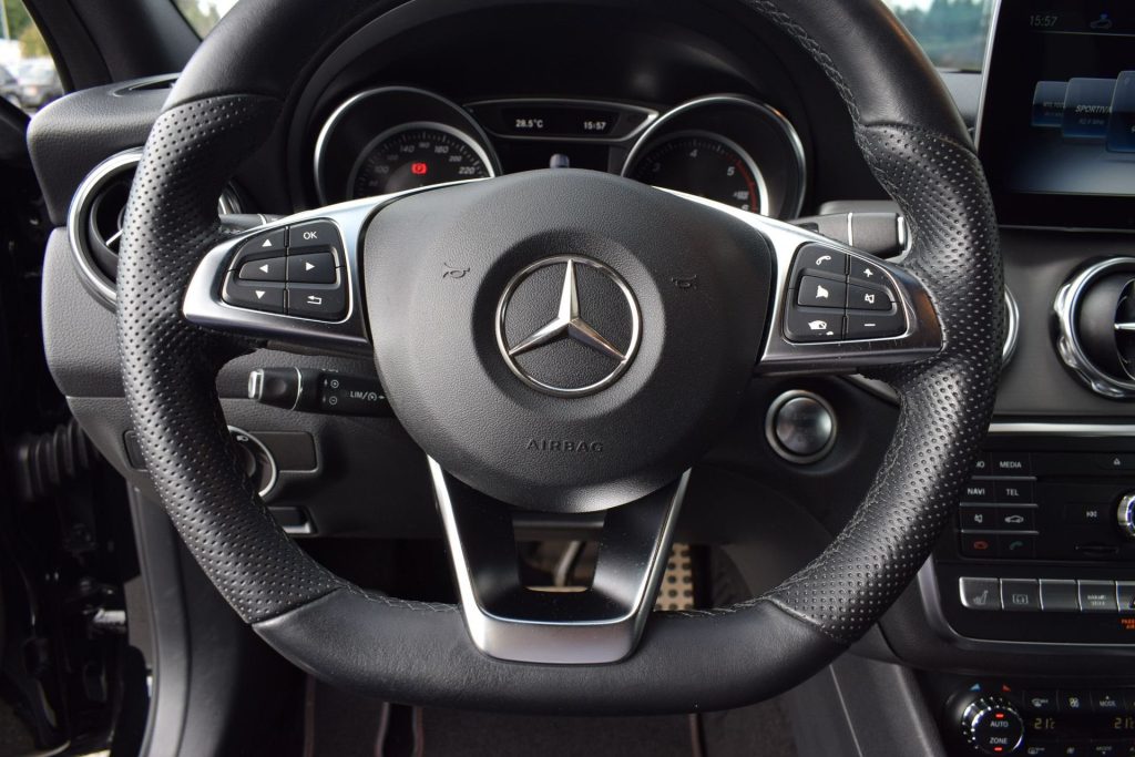 MERCEDES-BENZ GLA 200 GLA 200 d Automatic 4Matic Premium AMG PACK - 10