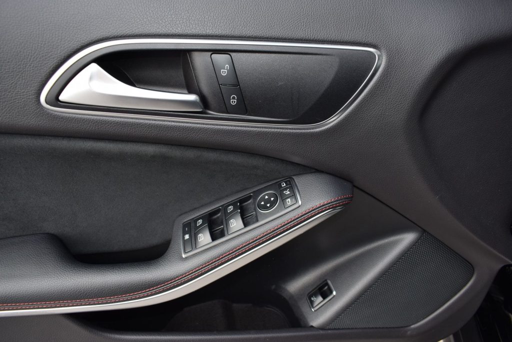 MERCEDES-BENZ GLA 200 GLA 200 d Automatic 4Matic Premium AMG PACK - 19