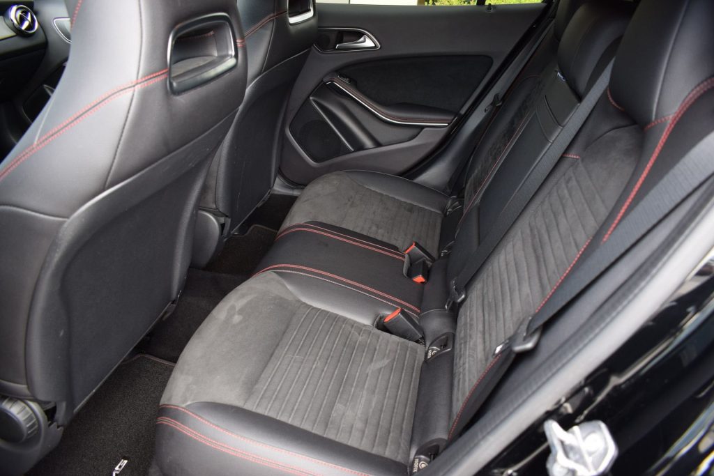 MERCEDES-BENZ GLA 200 GLA 200 d Automatic 4Matic Premium AMG PACK - 22