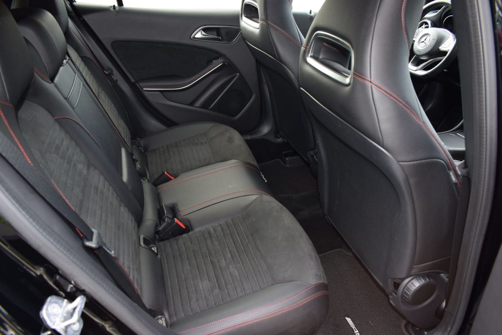 MERCEDES-BENZ GLA 200 GLA 200 d Automatic 4Matic Premium AMG PACK - 23