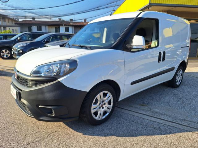 FIAT Doblo Bianco pastello