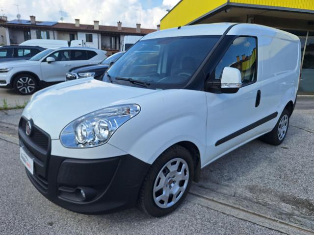 FIAT Doblo Bianco pastello