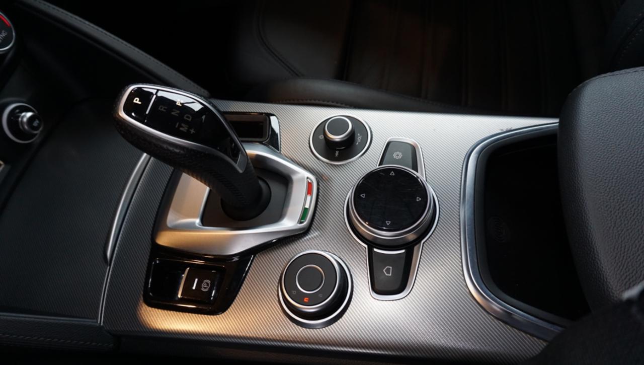 ALFA ROMEO Stelvio 2.2 Turbodiesel 210 CV AT8 Q4 Veloce - 32