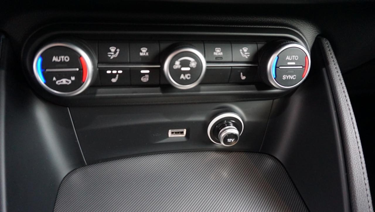 ALFA ROMEO Stelvio 2.2 Turbodiesel 210 CV AT8 Q4 Veloce - 31