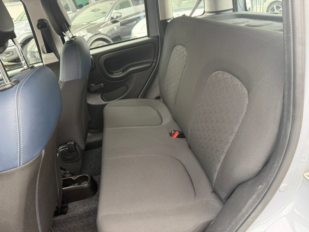 FIAT Panda 1.0 FireFly S&S Hybrid City Cross - 13