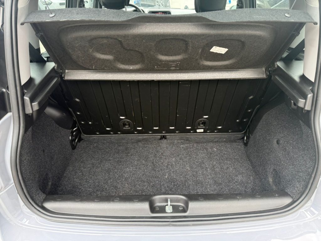 FIAT Panda 1.0 FireFly S&S Hybrid City Cross - 10