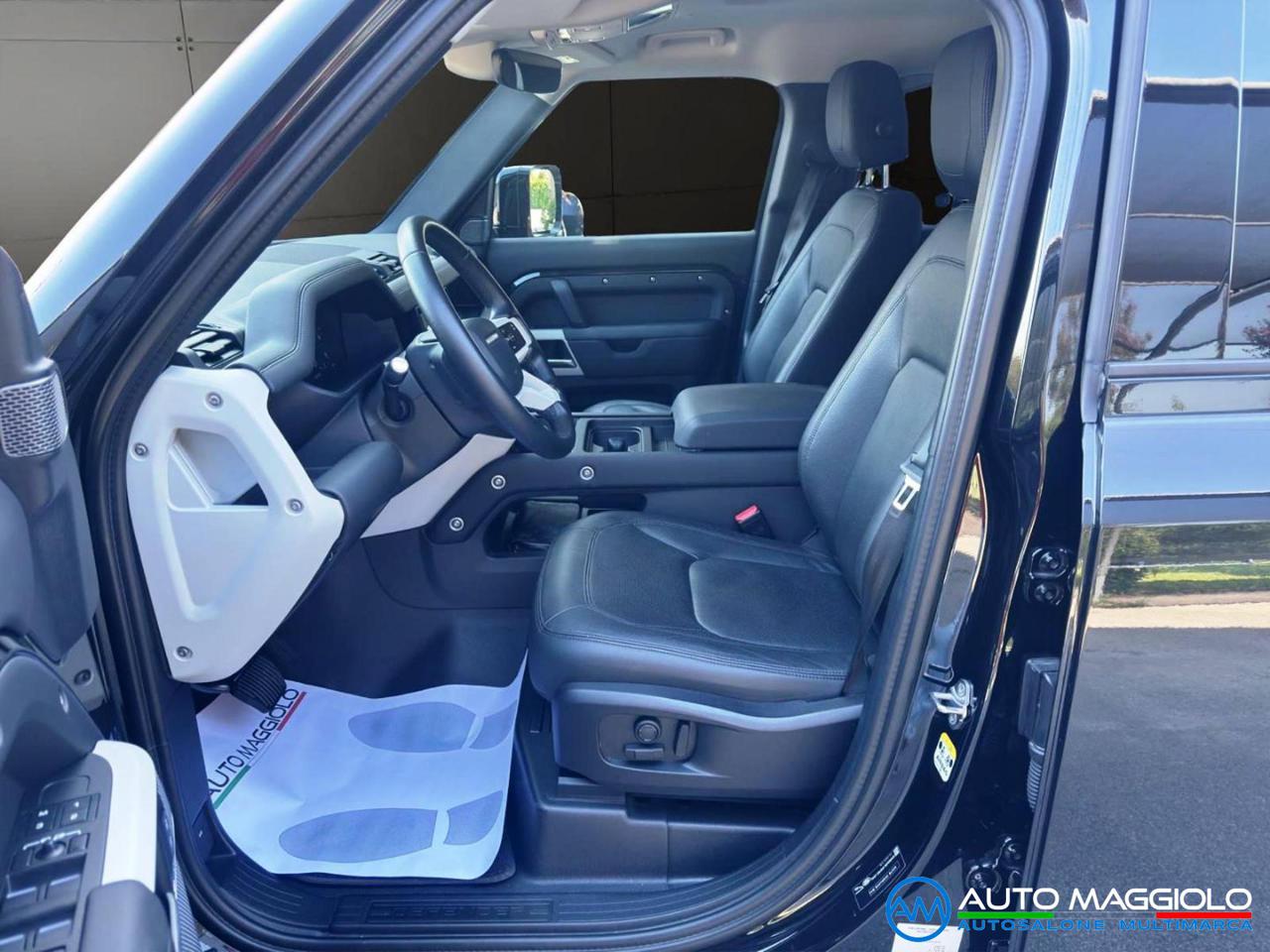 LAND ROVER Defender 110 3.0D I6 200 CV AWD Auto SE AUTOCARRO N1 - 11