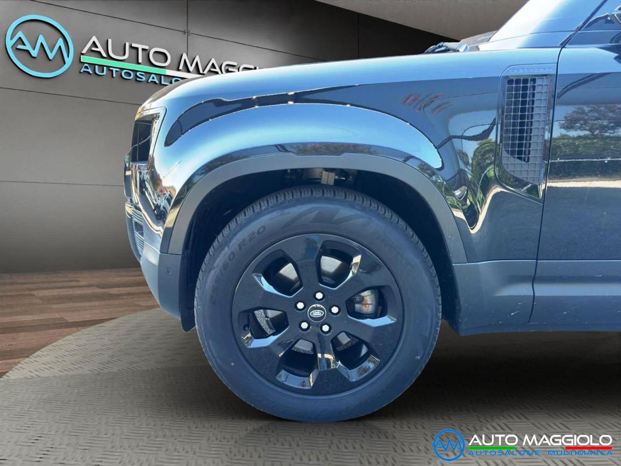 LAND ROVER Defender 110 3.0D I6 200 CV AWD Auto SE AUTOCARRO N1 - 9