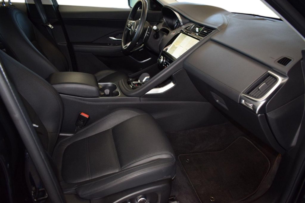 JAGUAR E-Pace 2.0D I4 163 CV AWD Auto SE - 42