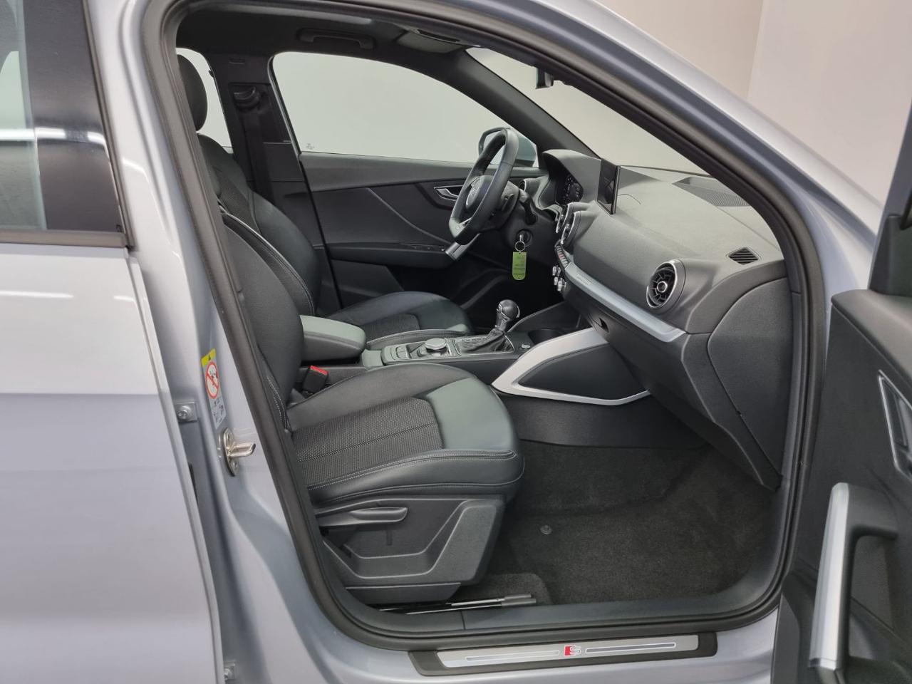 AUDI Q2 35 TFSI S tronic S line Edition - 8