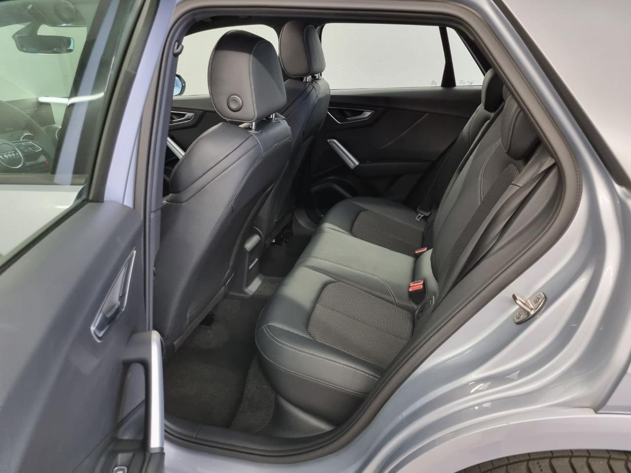 AUDI Q2 35 TFSI S tronic S line Edition - 9