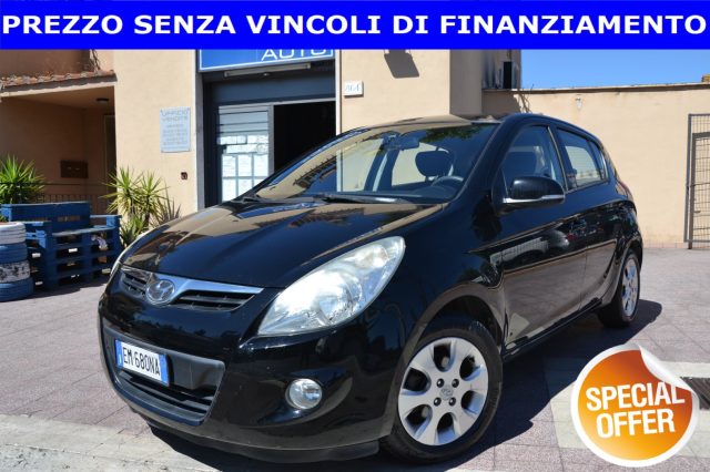 HYUNDAI i20 Nero pastello