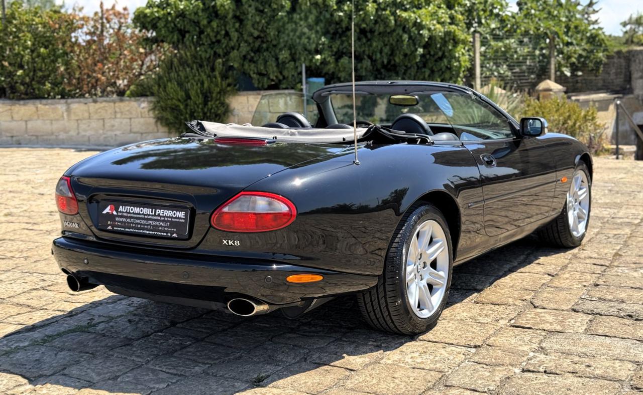 JAGUAR XK8 4.0i V8 Convertibile - 14