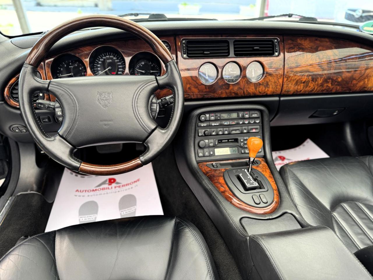 JAGUAR XK8 4.0i V8 Convertibile - 10