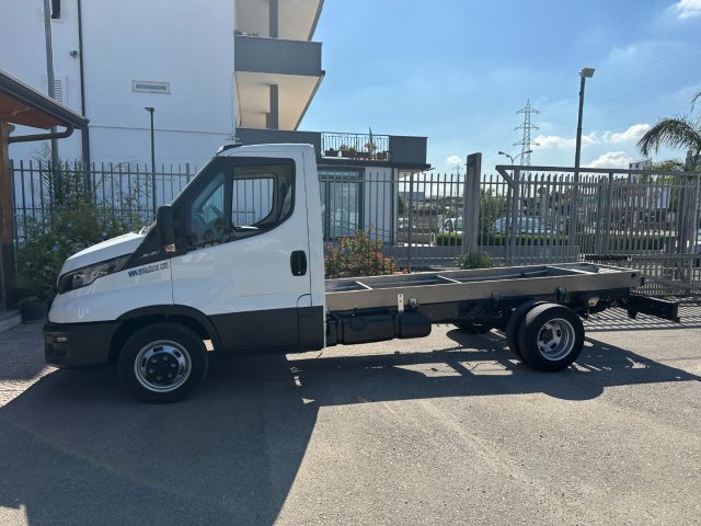 IVECO  Bianco pastello