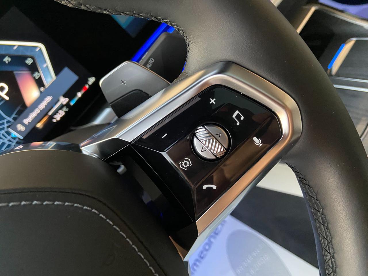 BMW 740 d xDrive Msport CON SOLI 3954 KM. - 38