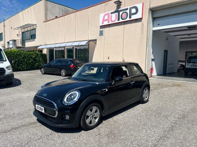 MINI One Nero pastello