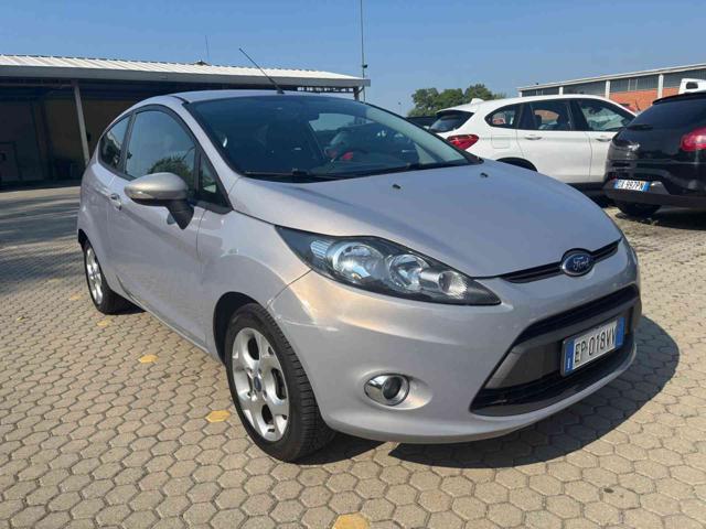FORD Fiesta Grigio metallizzato