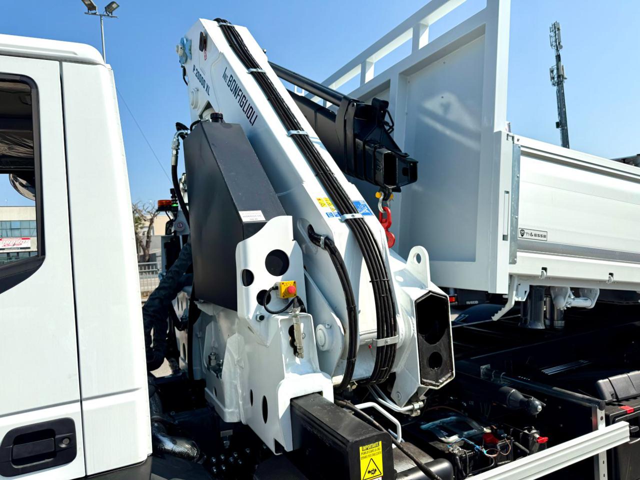 IVECO EUROCARGO 180-320K - 11