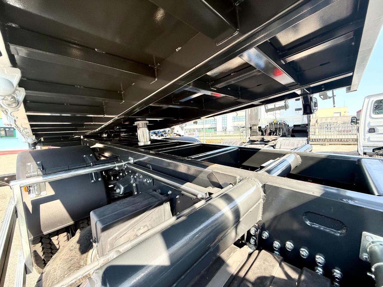 IVECO EUROCARGO 180-320K - 16