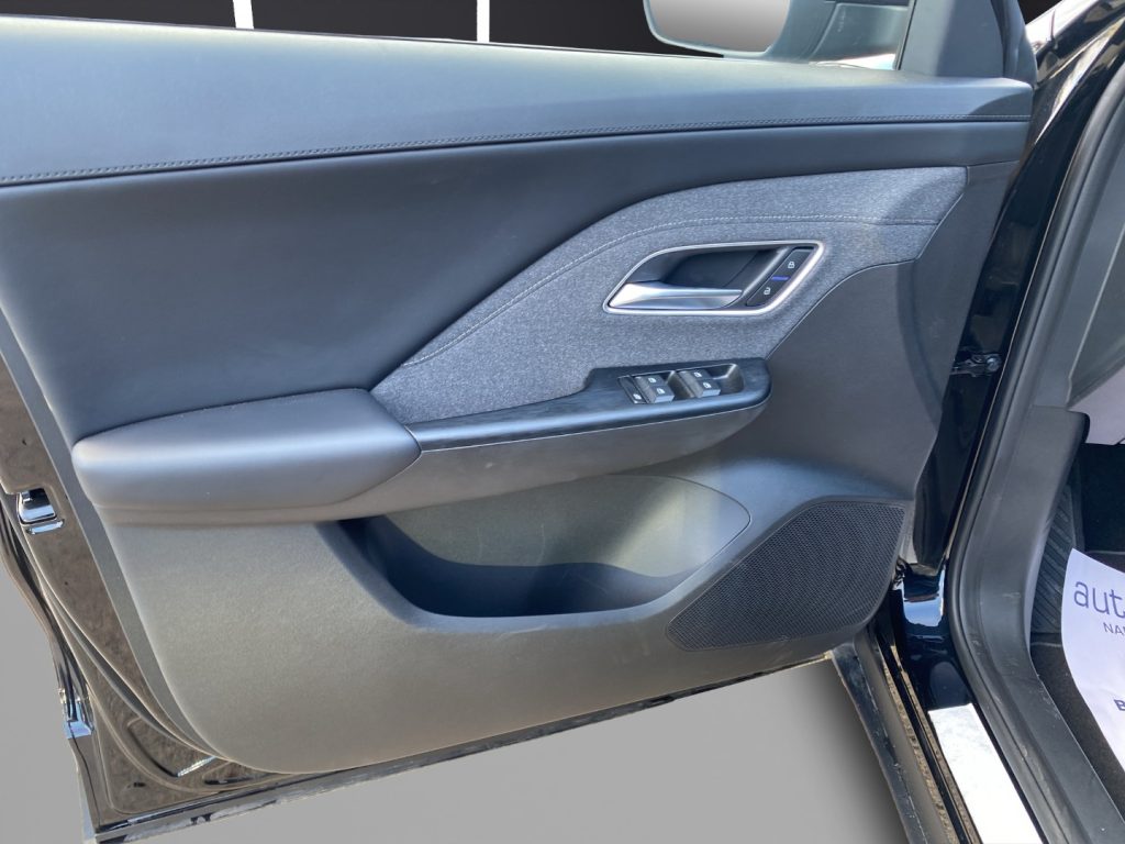 MG ZS 1.5 Standard - 12