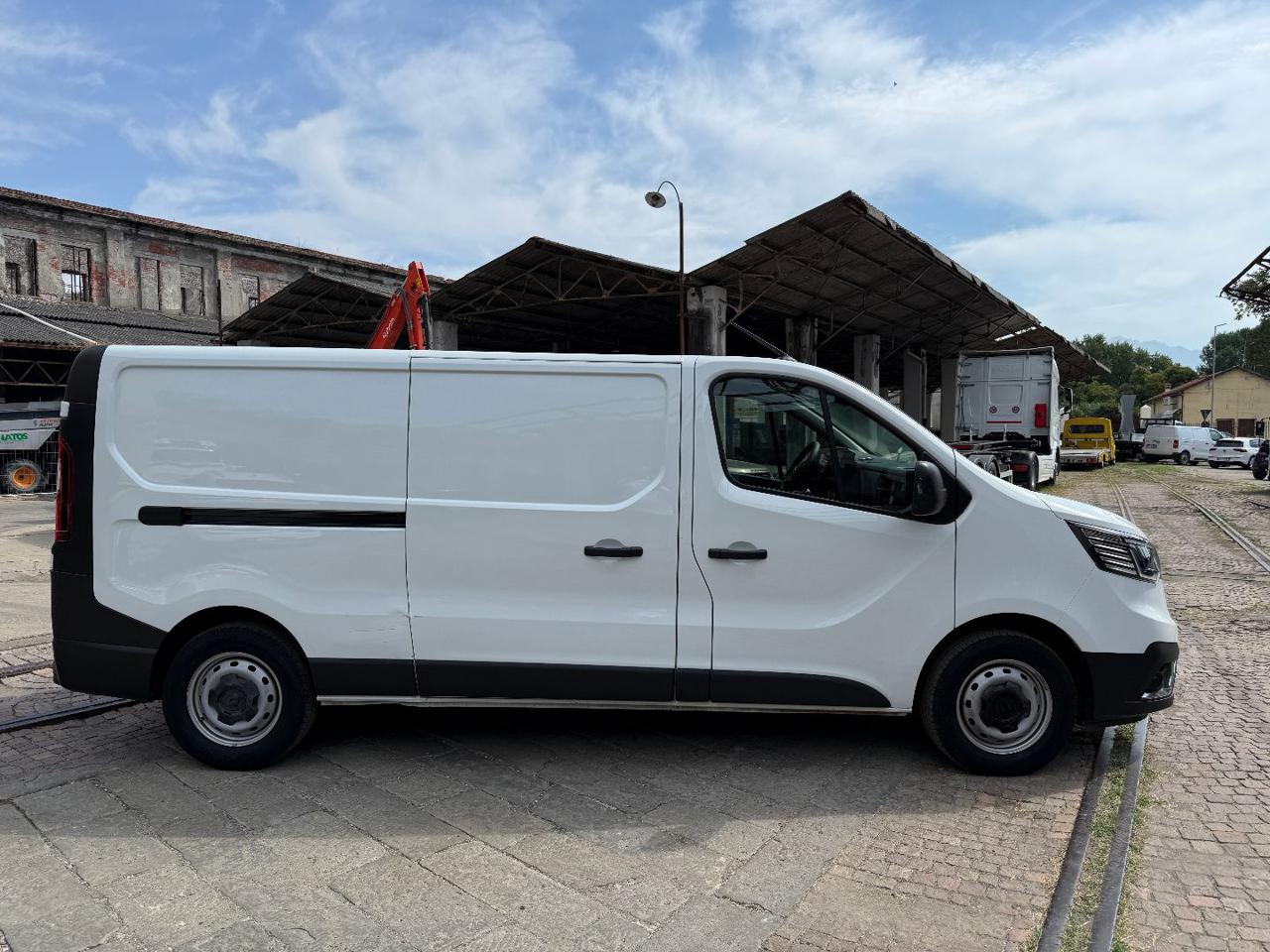 RENAULT Trafic T30 2.0 dCi 150CV PL-TN Furgone NAVI, TELECAMERA, - 4