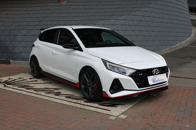 HYUNDAI i20 Bianco pastello