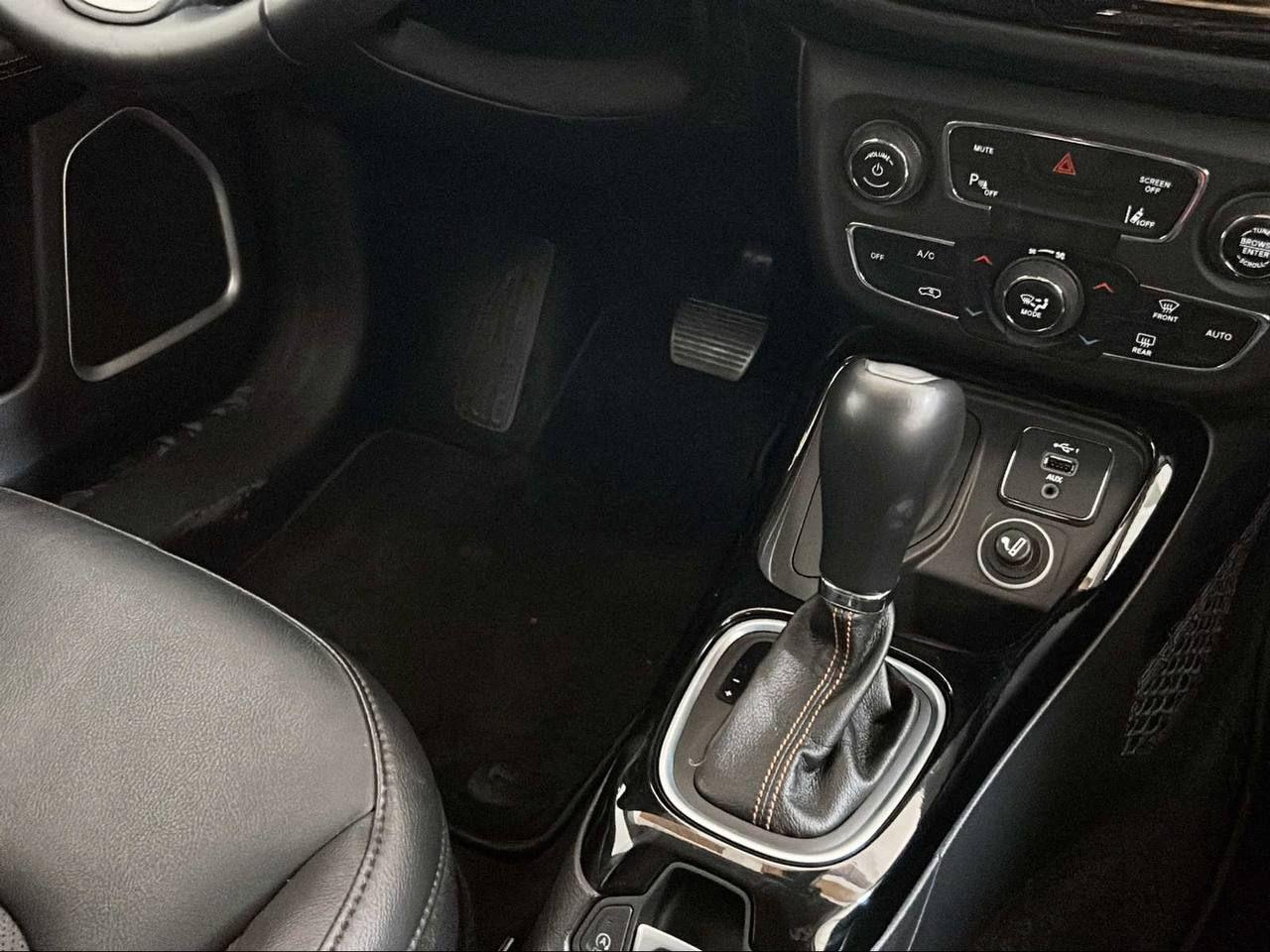 JEEP Compass 2.0 Multijet II aut. 4WD Limited - 27