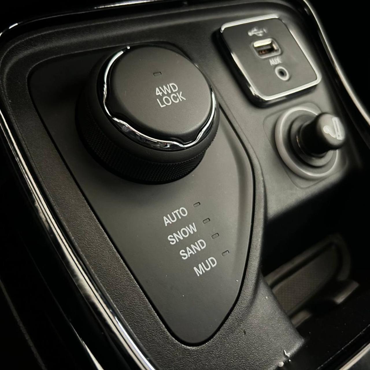 JEEP Compass 2.0 Multijet II aut. 4WD Limited - 29