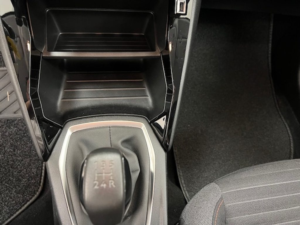 PEUGEOT 208 II 2019 -  1.2 puretech Active Pack s&s 75cv - 12