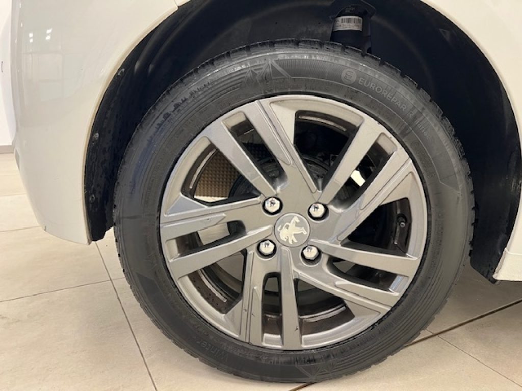 PEUGEOT 208 II 2019 -  1.2 puretech Active Pack s&s 75cv - 18
