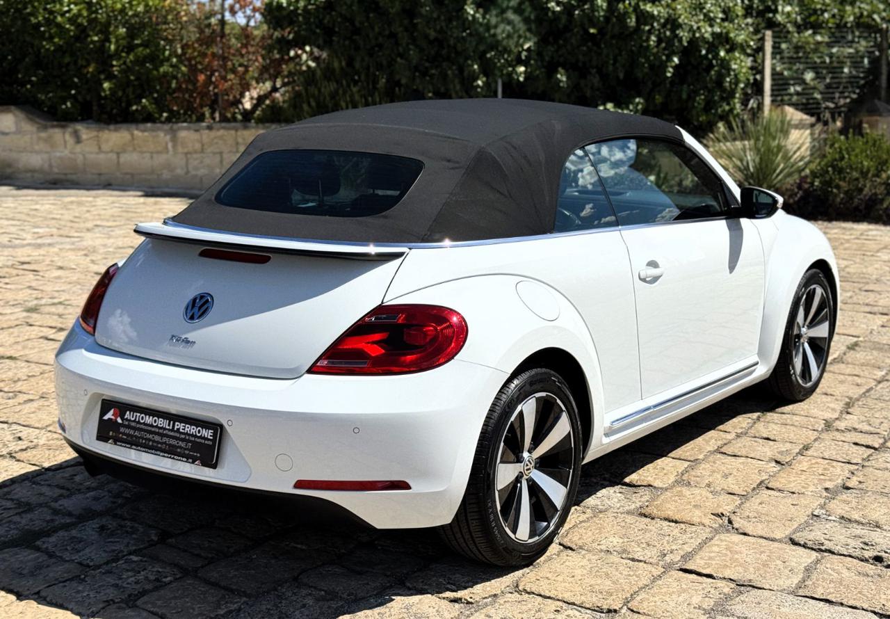 VOLKSWAGEN Maggiolino Cabrio 1.6 TDI DSG Exclusive Sport - 16