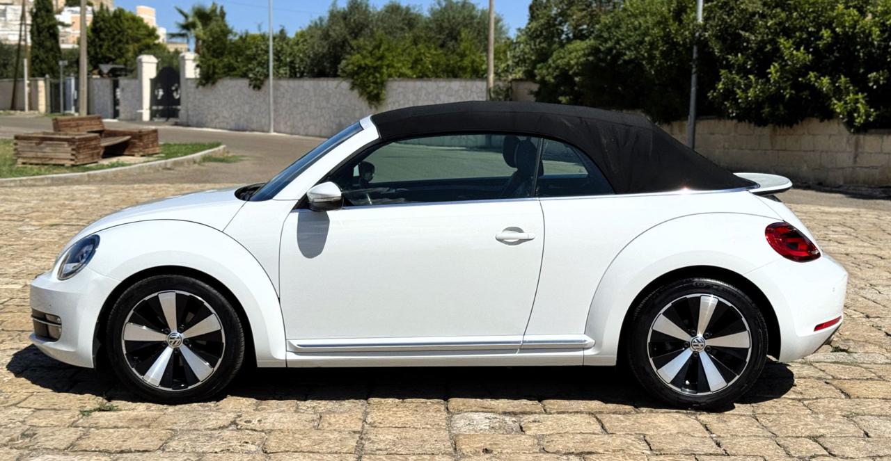 VOLKSWAGEN Maggiolino Cabrio 1.6 TDI DSG Exclusive Sport - 23