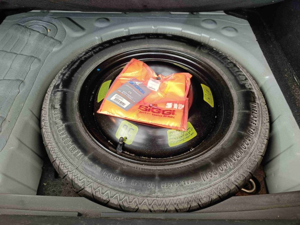 CITROEN C4 1.6 e-HDi 110 airdream CMP6 Exclusive - 13