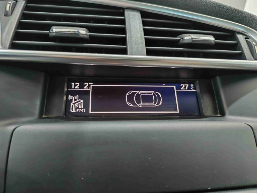 CITROEN C4 1.6 e-HDi 110 airdream CMP6 Exclusive - 16