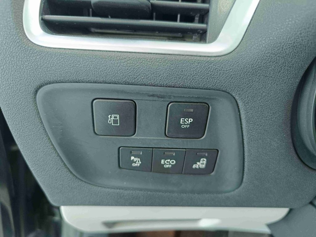 CITROEN C4 1.6 e-HDi 110 airdream CMP6 Exclusive - 18