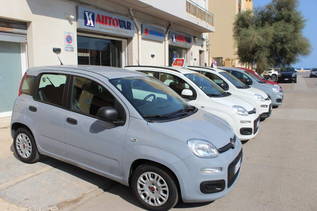 FIAT Panda 1.0 FireFly S&S Hybrid-5 POSTO 
