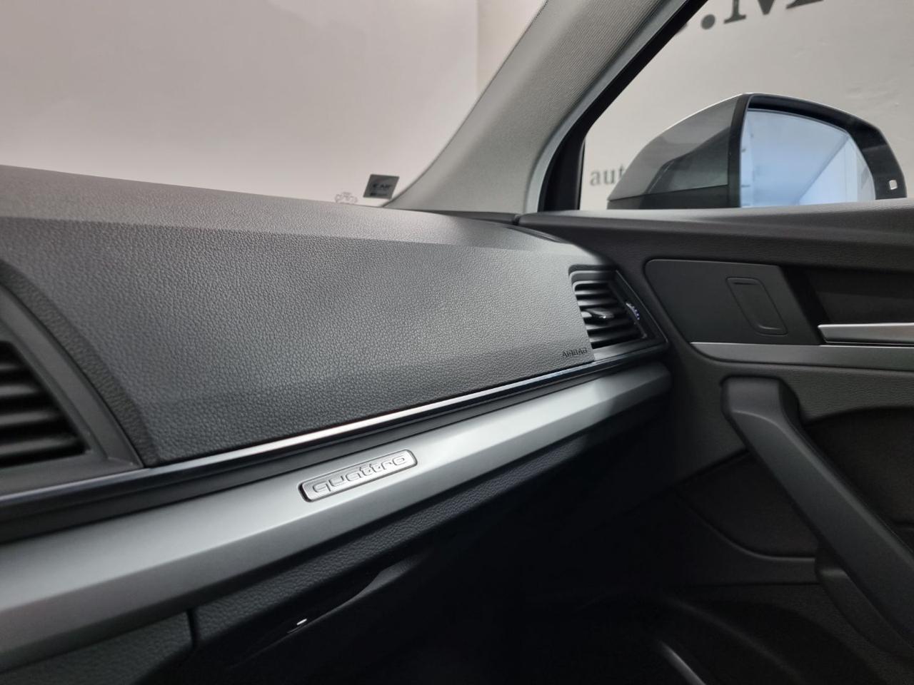 AUDI Q5 50 TFSI e quattro S tronic S line s-line - 37