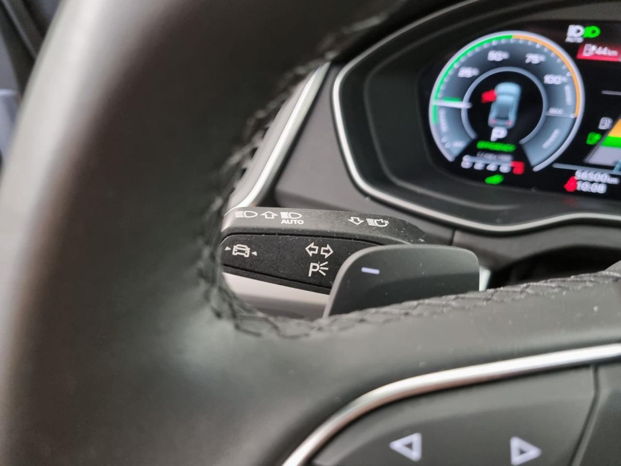 AUDI Q5 50 TFSI e quattro S tronic S line s-line - 33