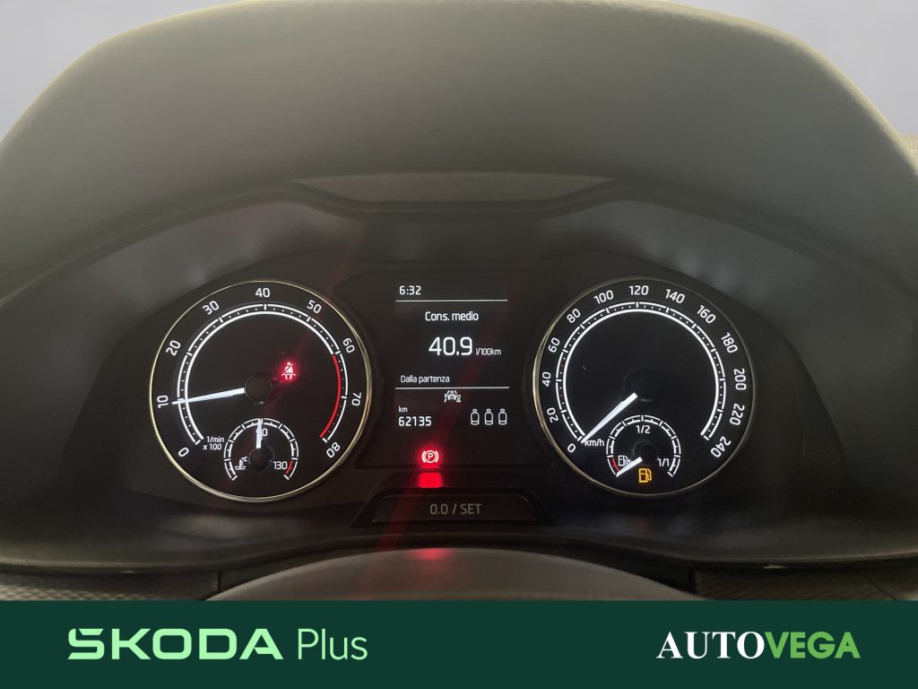 SKODA Kamiq 1.0 tsi ambition 110cv - 14
