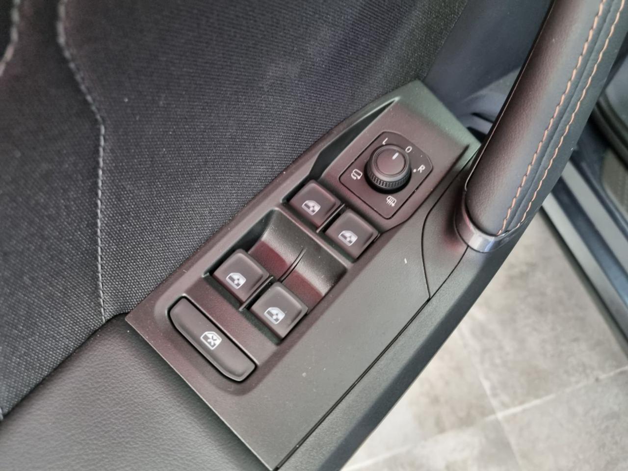 CUPRA Formentor 1.5 Hybrid DSG - 27