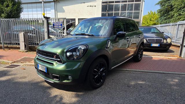 MINI Countryman Verde metallizzato