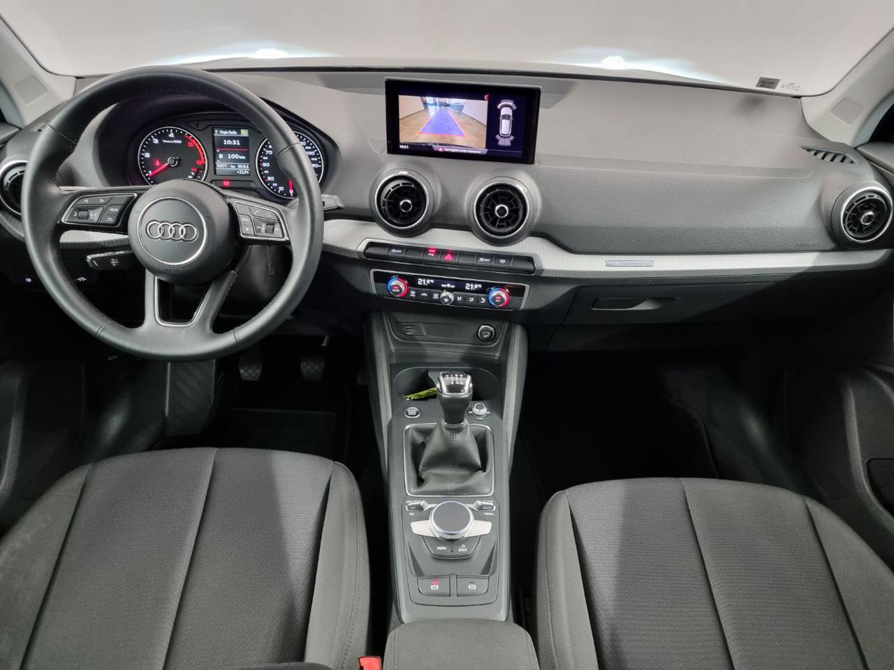 AUDI Q2 30 TDI Identity Black - 7